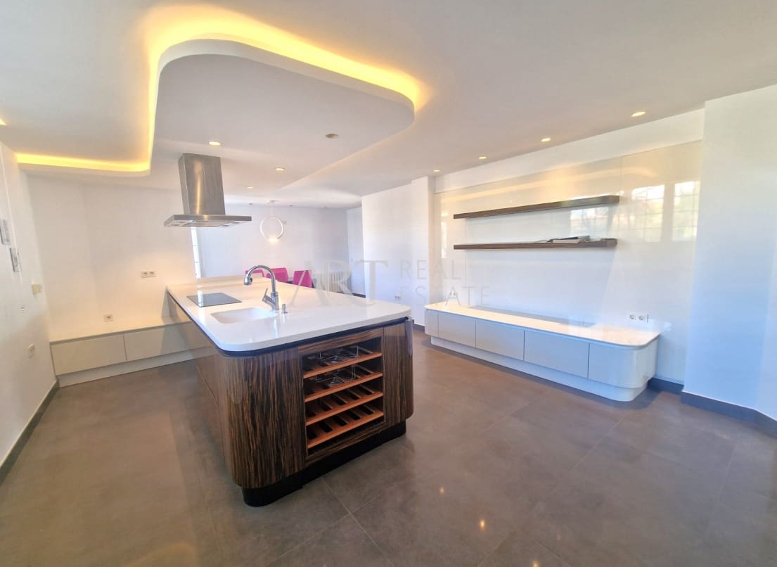 5 chambre Villa/Maison à vendre à Alfaz del Pi / L'Alfas del Pi avec piscine garage - 1 600 000 € (Ref: 8677105)