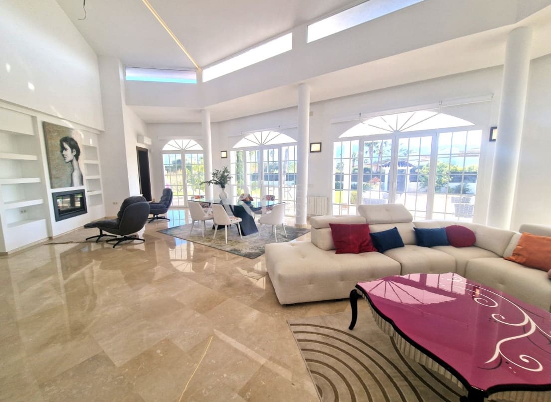 5 chambre Villa/Maison à vendre à Alfaz del Pi / L'Alfas del Pi avec piscine garage - 1 600 000 € (Ref: 8677105)