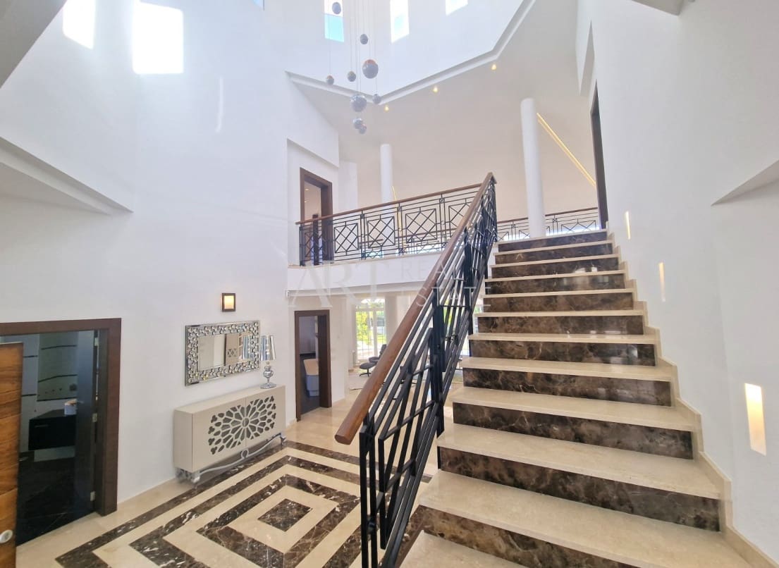 5 chambre Villa/Maison à vendre à Alfaz del Pi / L'Alfas del Pi avec piscine garage - 1 600 000 € (Ref: 8677105)