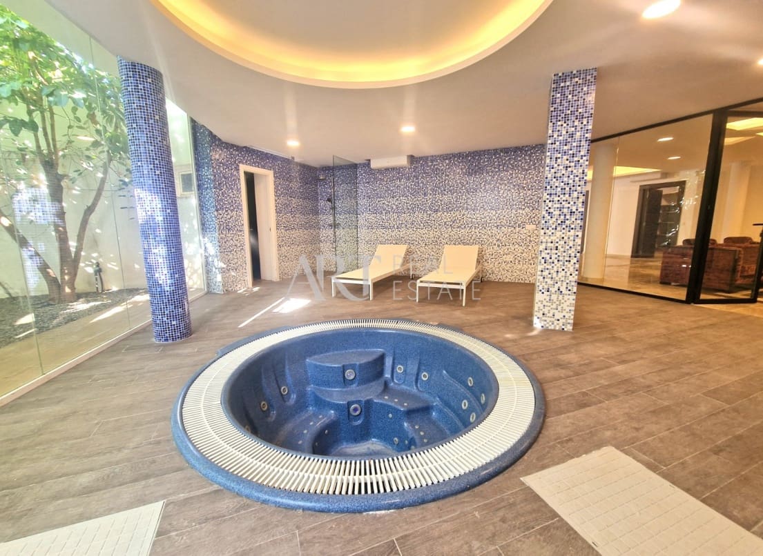 5 chambre Villa/Maison à vendre à Alfaz del Pi / L'Alfas del Pi avec piscine garage - 1 600 000 € (Ref: 8677105)