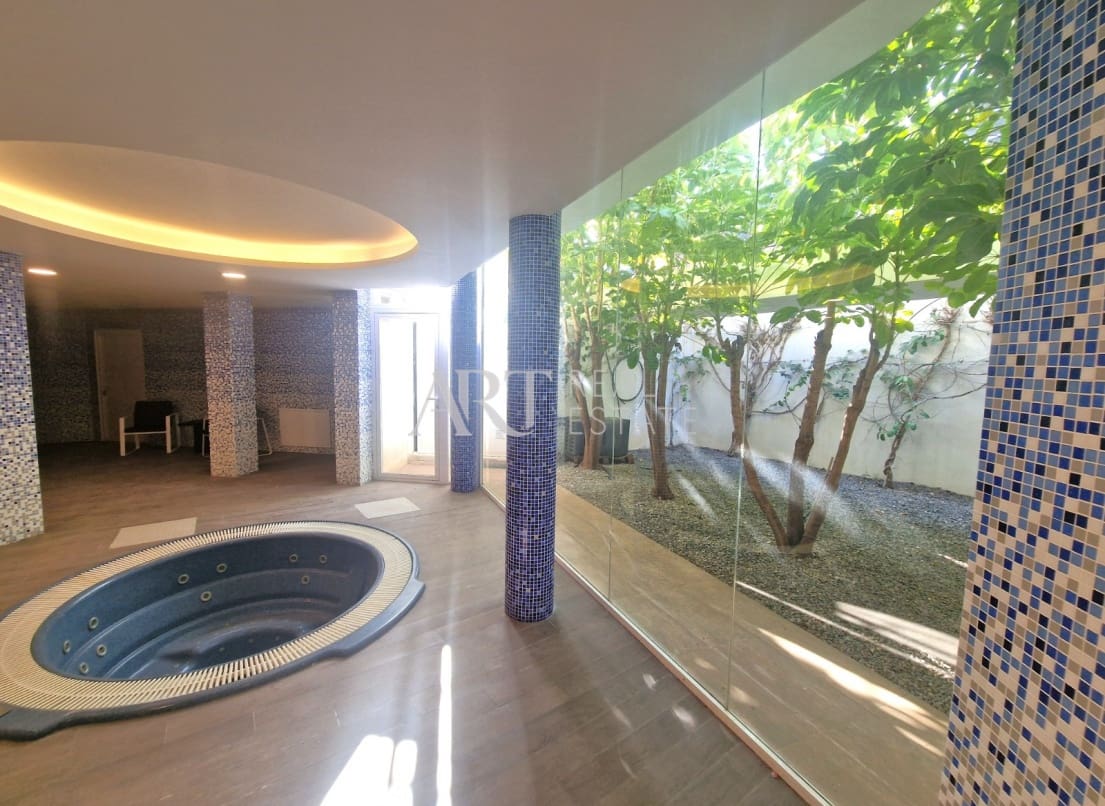 5 chambre Villa/Maison à vendre à Alfaz del Pi / L'Alfas del Pi avec piscine garage - 1 600 000 € (Ref: 8677105)