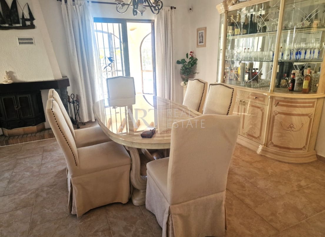 3 bedroom Villa for sale in Altea with pool garage - € 519,000 (Ref: 8685544)