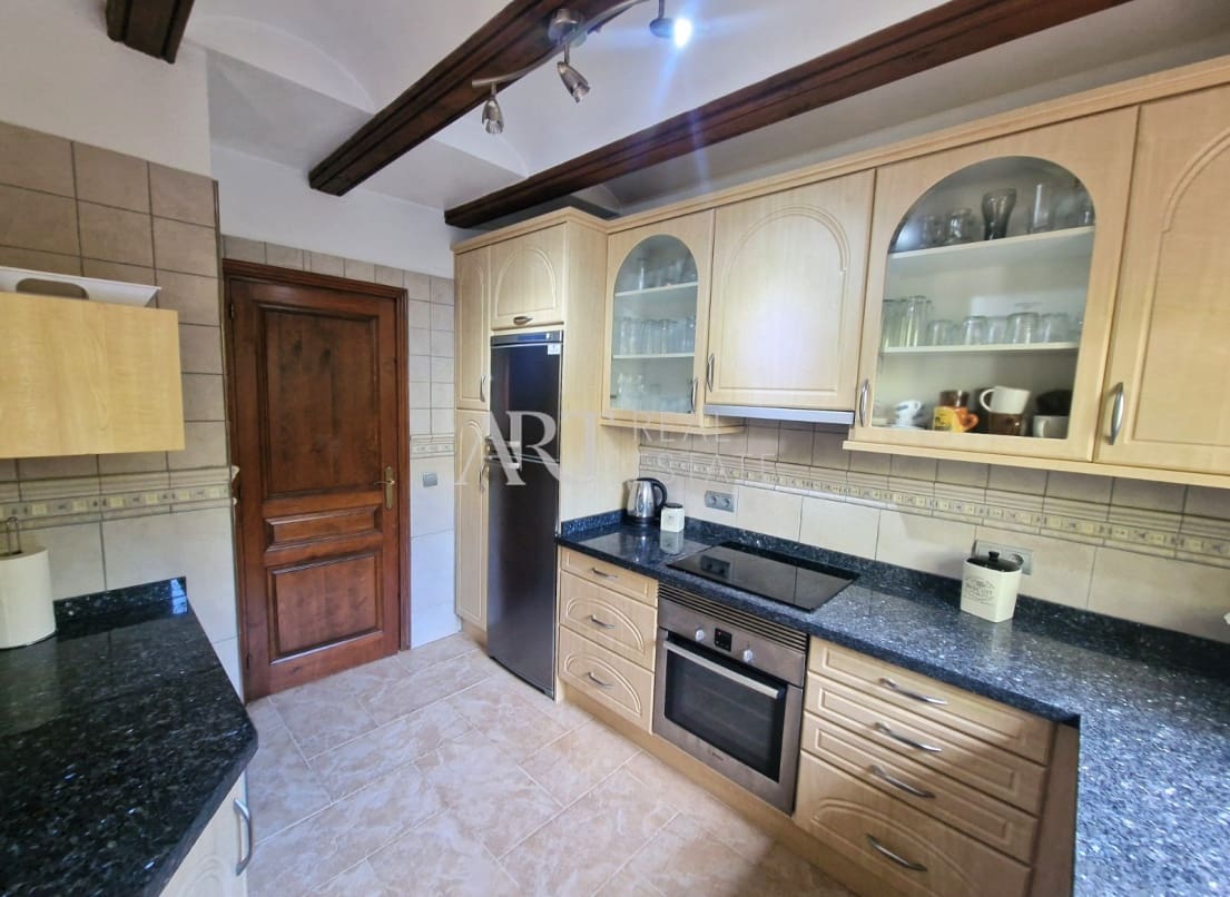 3 bedroom Villa for sale in Altea with pool garage - € 519,000 (Ref: 8685544)
