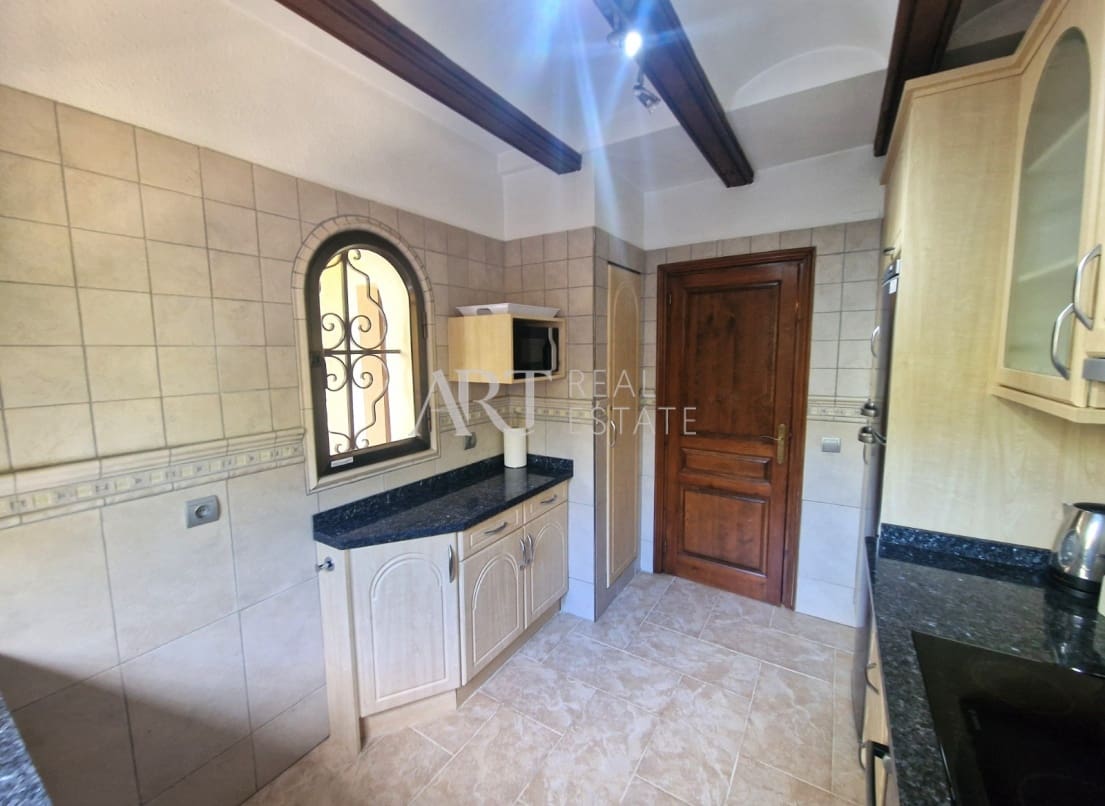 3 bedroom Villa for sale in Altea with pool garage - € 519,000 (Ref: 8685544)