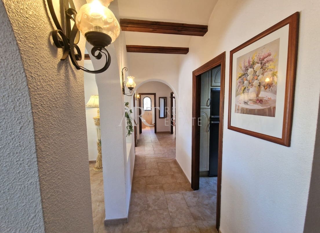 3 bedroom Villa for sale in Altea with pool garage - € 519,000 (Ref: 8685544)