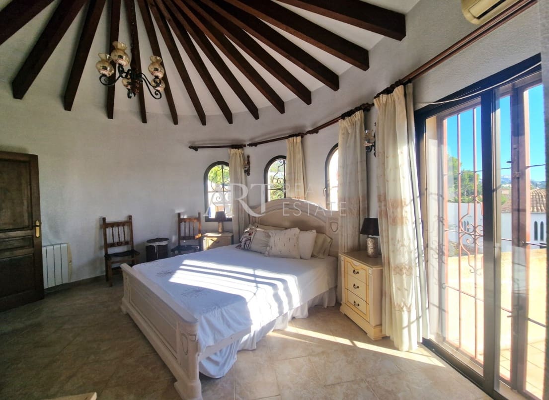 3 bedroom Villa for sale in Altea with pool garage - € 519,000 (Ref: 8685544)