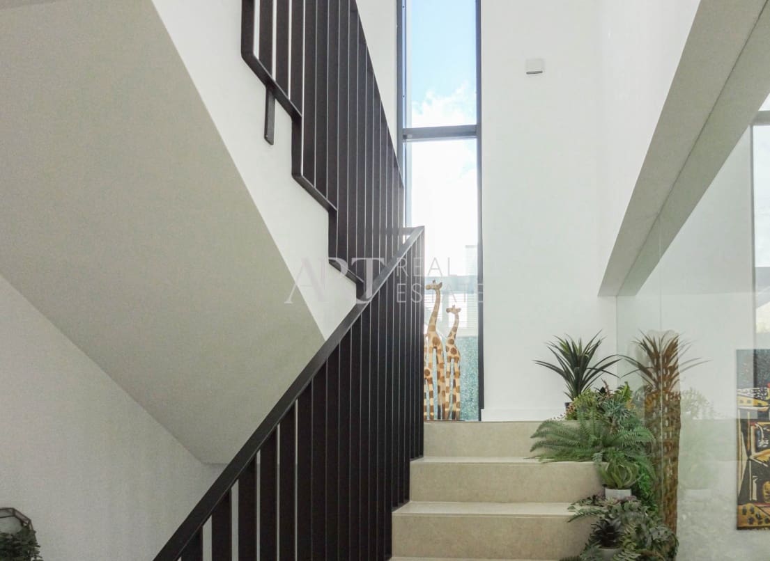 4 soveværelse Villa til salg i Finestrat med swimmingpool - € 795.000 (Ref: 8716880)