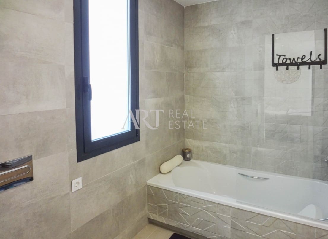 4 soveværelse Villa til salg i Finestrat med swimmingpool - € 795.000 (Ref: 8716880)