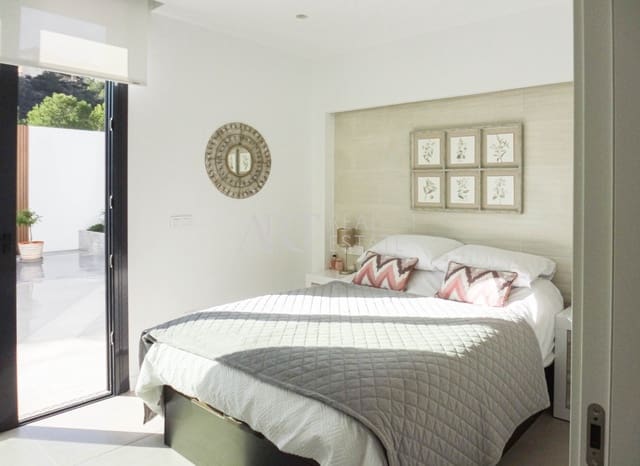 4 quarto Moradia para venda em Finestrat Pueblo, Finestrat com piscina - 795 000 € (Ref: 8716880)