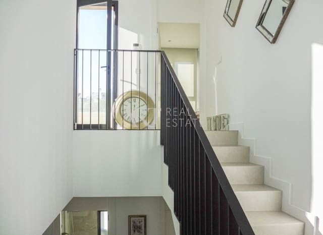 4 quarto Moradia para venda em Finestrat Pueblo, Finestrat com piscina - 795 000 € (Ref: 8716880)