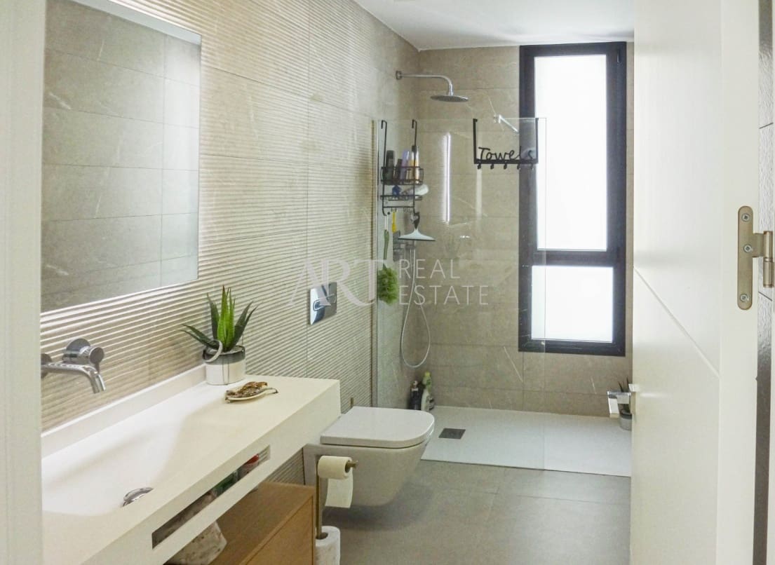 4 soveværelse Villa til salg i Finestrat med swimmingpool - € 795.000 (Ref: 8716880)