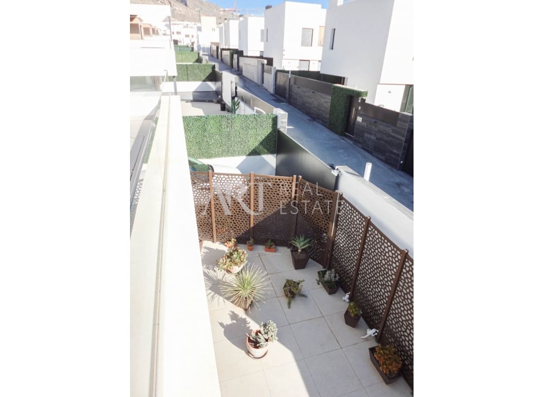 4 soveværelse Villa til salg i Finestrat med swimmingpool - € 795.000 (Ref: 8716880)