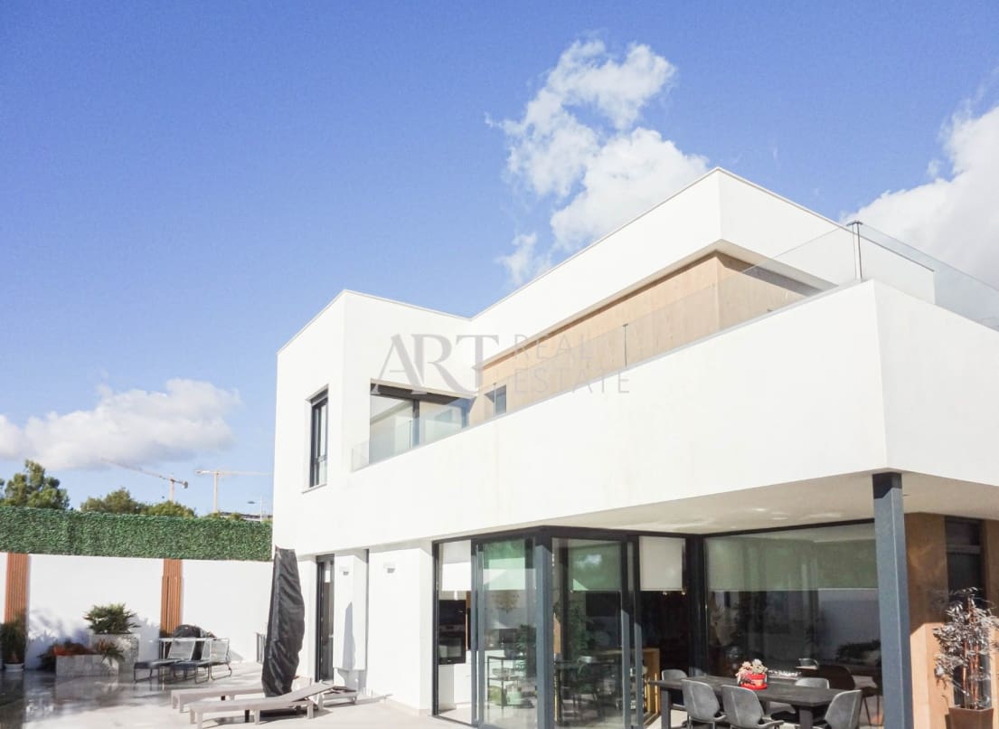 4 soveværelse Villa til salg i Finestrat med swimmingpool - € 795.000 (Ref: 8716880)