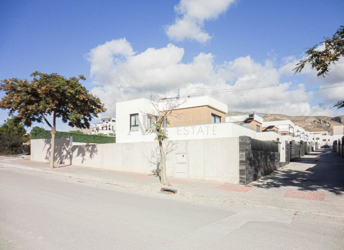 4 soveværelse Villa til salg i Finestrat med swimmingpool - € 795.000 (Ref: 8716880)