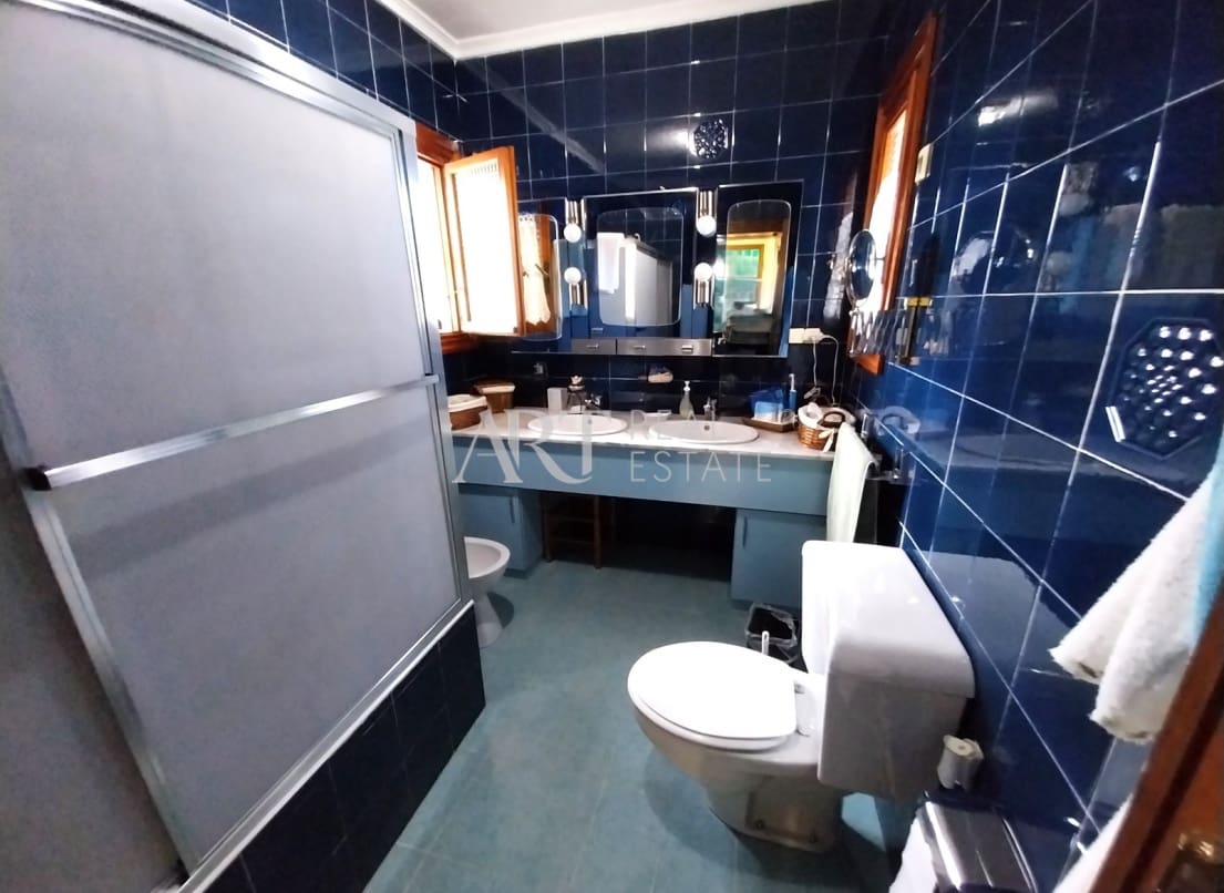 6 quarto Moradia para venda em La Nucia com piscina - 594 000 € (Ref: 8743844)