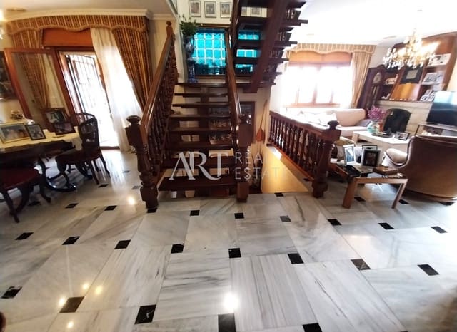 6 quarto Moradia para venda em Coloma  , La Nucia com piscina - 594 000 € (Ref: 8743844)