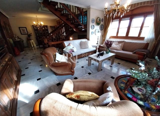 6 quarto Moradia para venda em Coloma  , La Nucia com piscina - 594 000 € (Ref: 8743844)