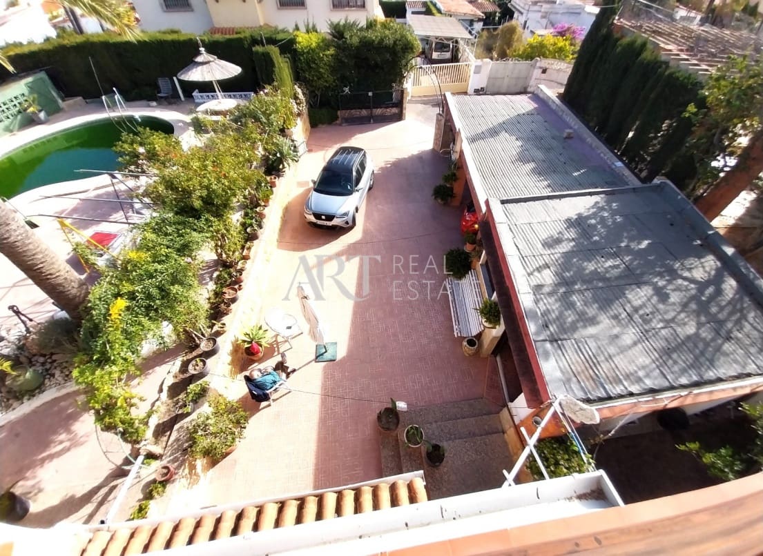 6 quarto Moradia para venda em La Nucia com piscina - 594 000 € (Ref: 8743844)