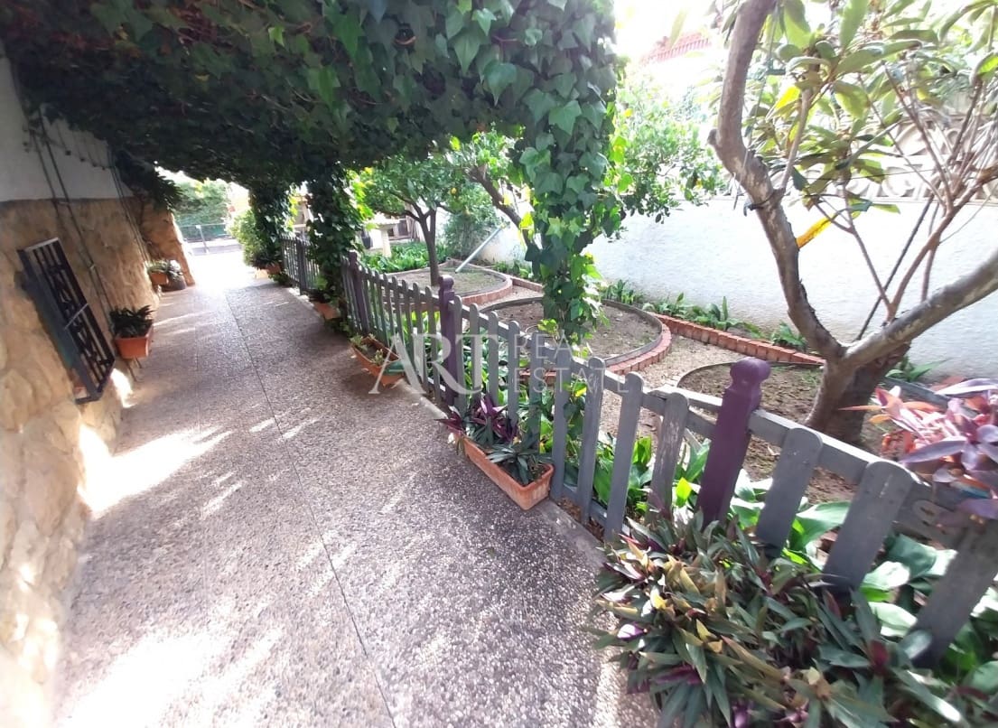 6 quarto Moradia para venda em La Nucia com piscina - 594 000 € (Ref: 8743844)