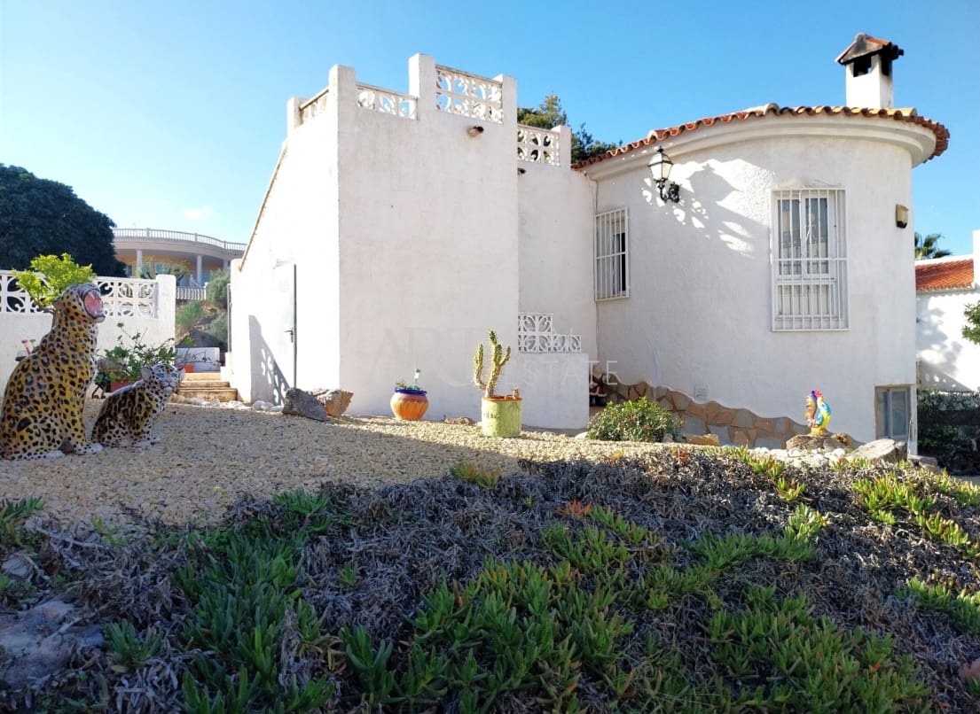 3 chambre Villa/Maison à vendre à La Nucia avec piscine - 395 000 € (Ref: 8785420)