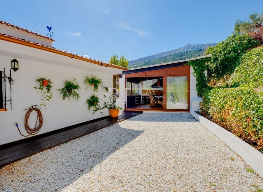 4 quarto Moradia para venda em Benimantell - 495 000 € (Ref: 8788637)