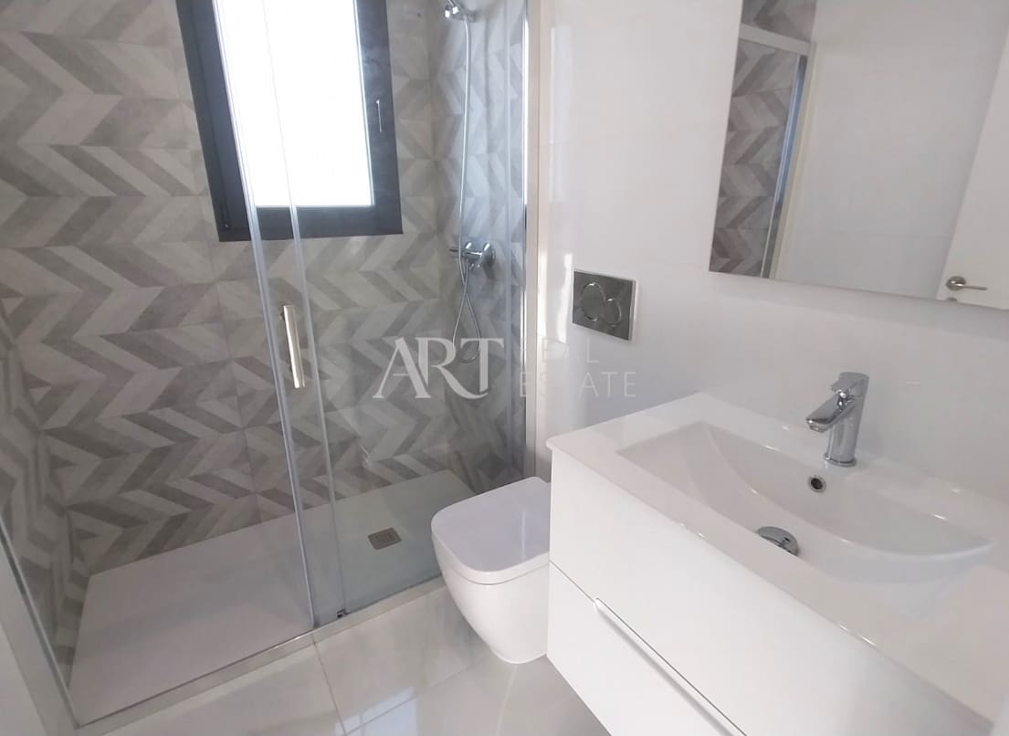 3 bedroom Villa for sale in Polop with pool - € 449,000 (Ref: 8800363)