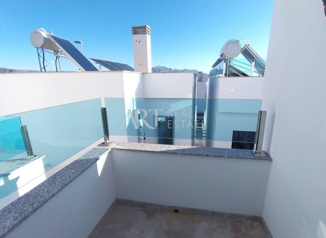 3 bedroom Villa for sale in Polop with pool - € 449,000 (Ref: 8800363)