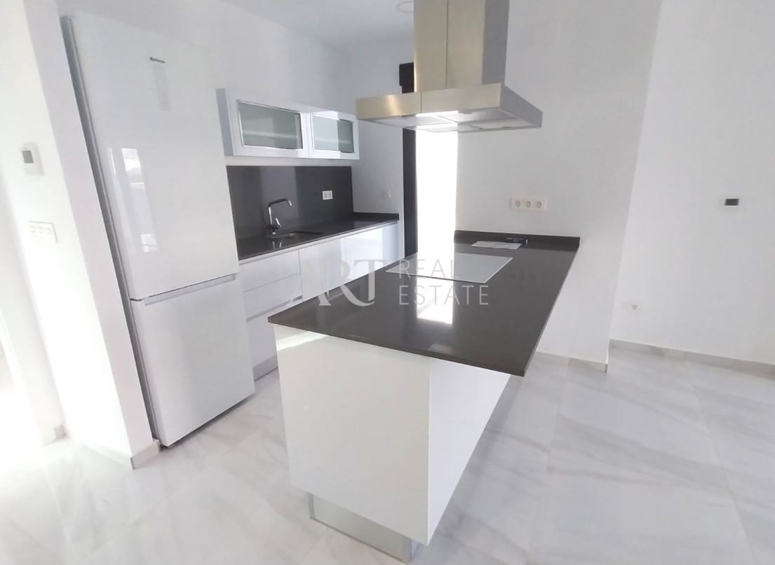 3 bedroom Villa for sale in Polop with pool - € 449,000 (Ref: 8800363)