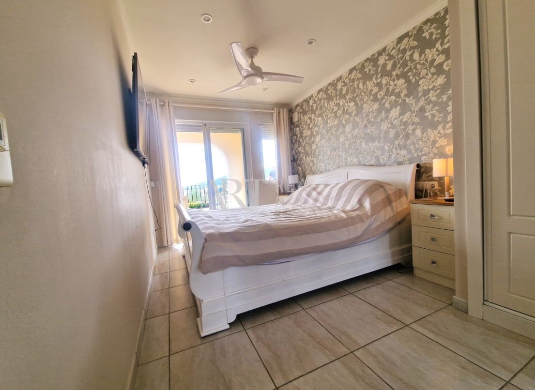 6 soveværelse Villa til salg i Alfaz del Pi / L'Alfas del Pi med swimmingpool - € 725.000 (Ref: 8830444)