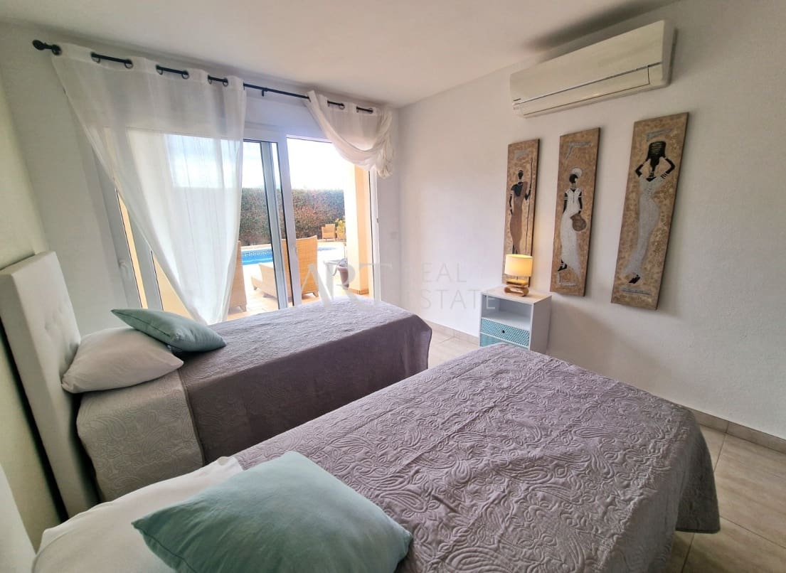 6 soveværelse Villa til salg i Alfaz del Pi / L'Alfas del Pi med swimmingpool - € 725.000 (Ref: 8830444)