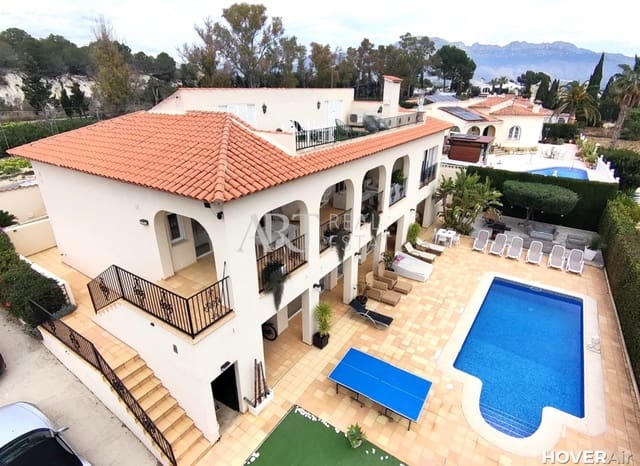 6 bedroom Villa for sale in Pueblo - Urbanizaciones, Alfaz del Pi / L'Alfàs del Pi with pool - € 725,000 (Ref: 8830444)