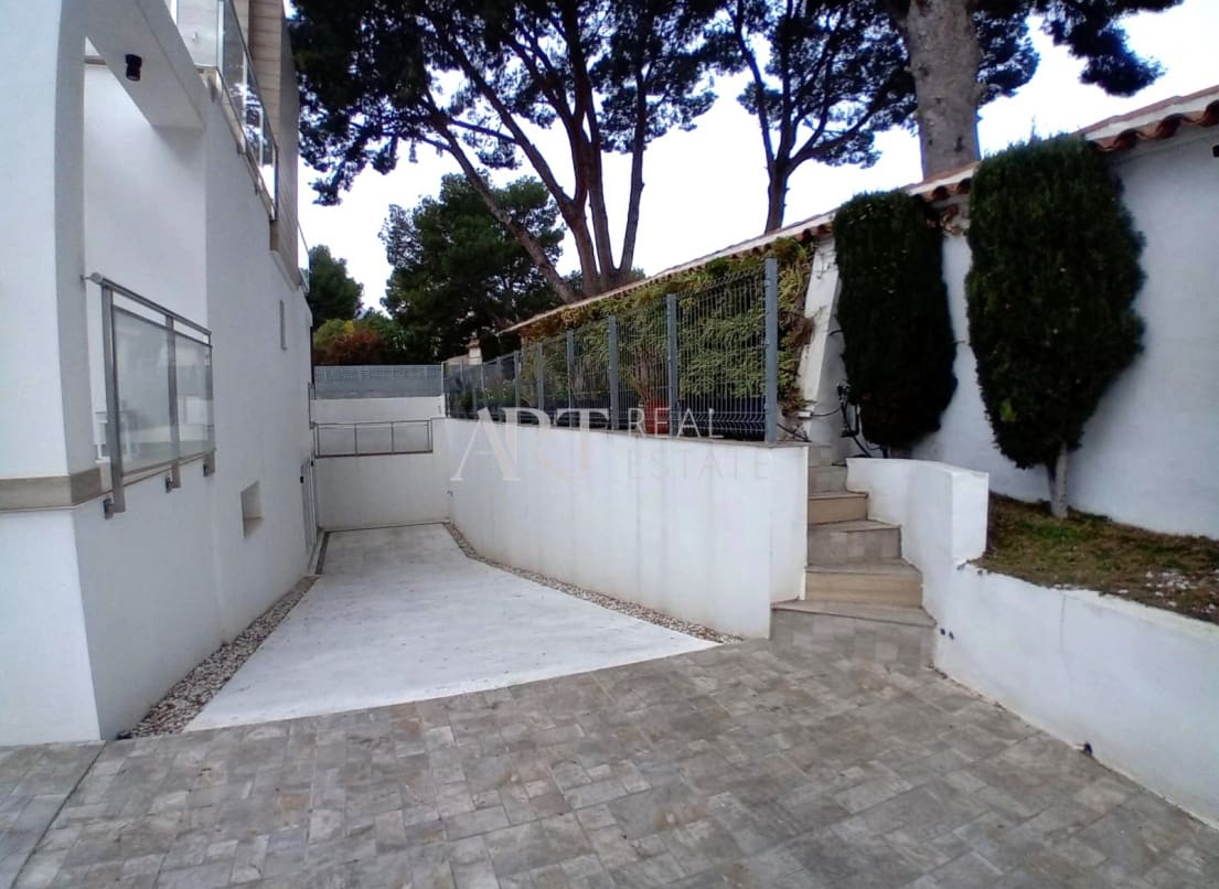 4 camera da letto Villa in vendita in La Nucia con piscina - 589.000 € (Rif: 8834998)