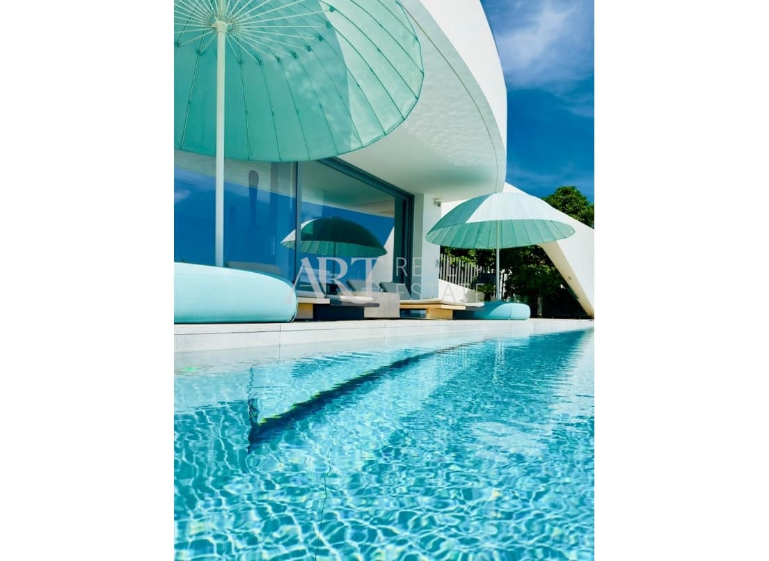 4 bedroom Villa for sale in Altea with pool garage - € 3,600,000 (Ref: 8861621)