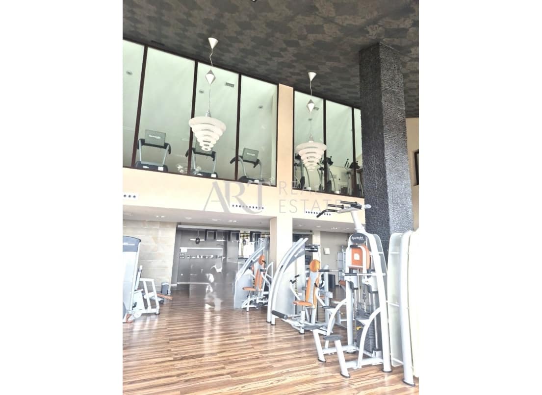 1 bedroom Commercial for sale in Finestrat with pool - € 1,995,000 (Ref: 8861845)