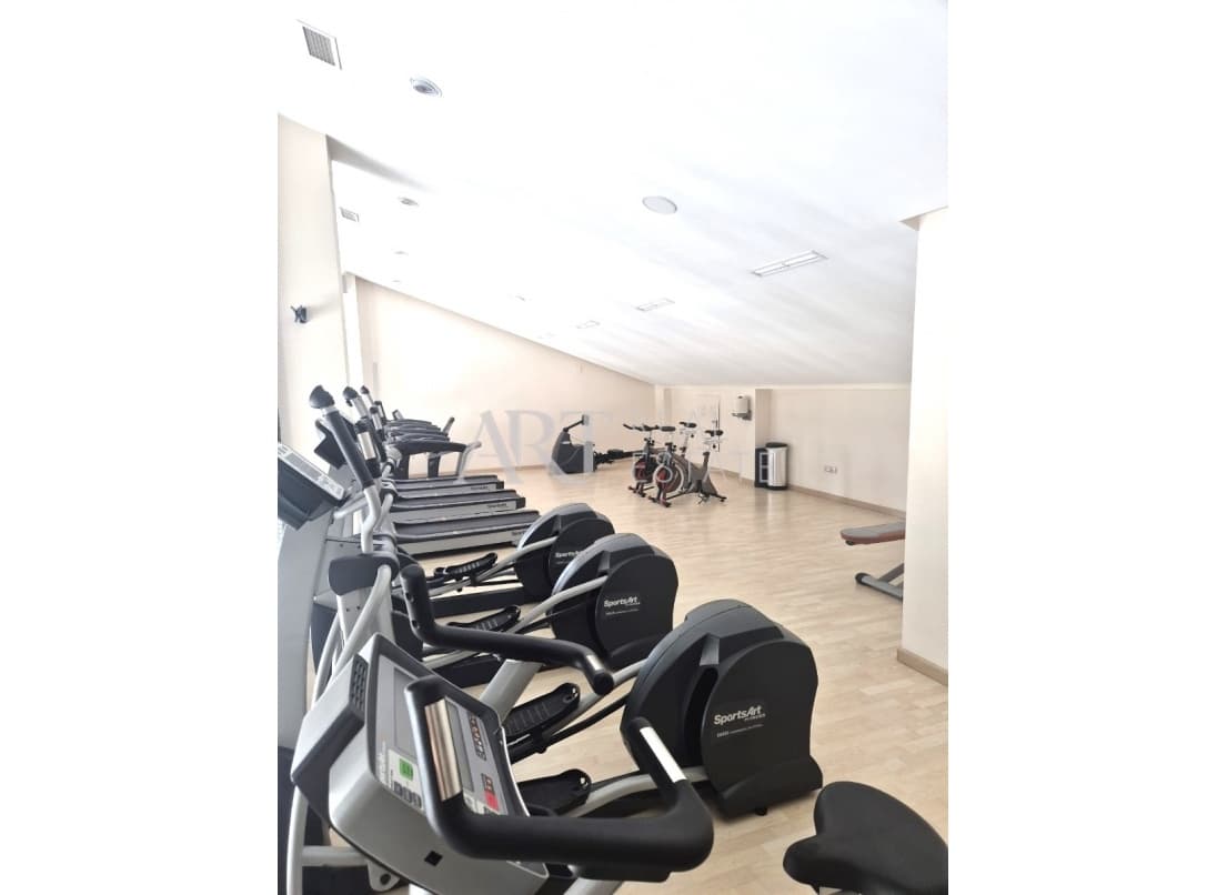 1 bedroom Commercial for sale in Finestrat with pool - € 1,995,000 (Ref: 8861845)