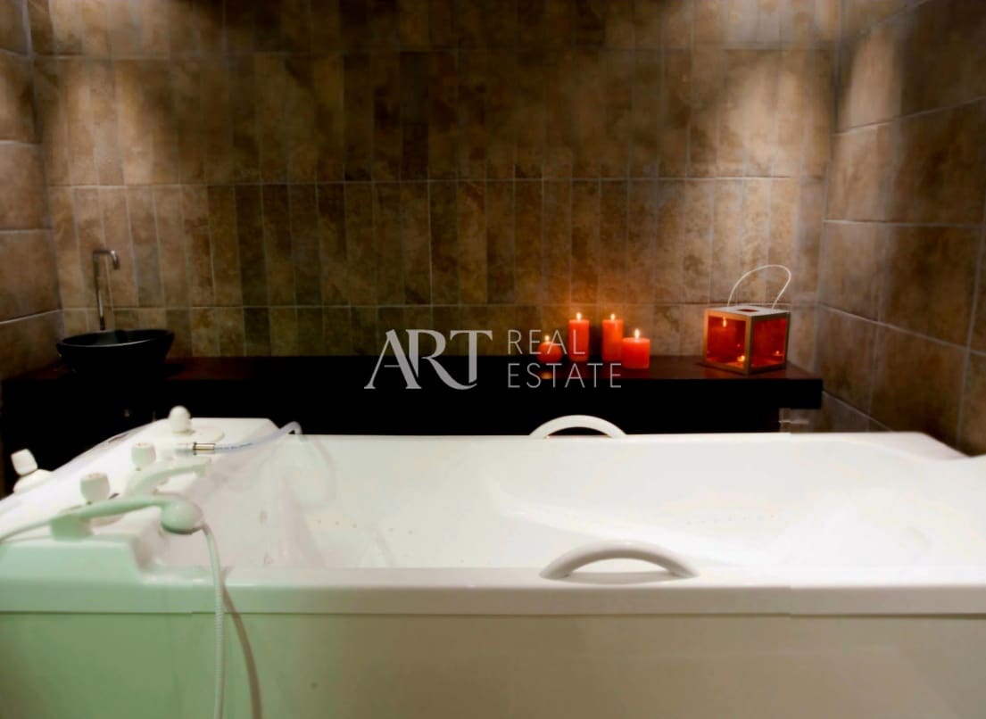 1 bedroom Commercial for sale in Finestrat with pool - € 1,995,000 (Ref: 8861845)