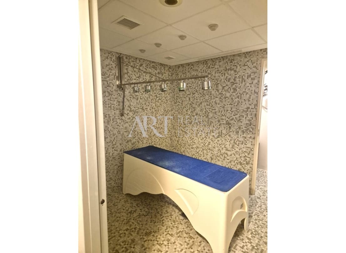 1 bedroom Commercial for sale in Finestrat with pool - € 1,995,000 (Ref: 8861845)