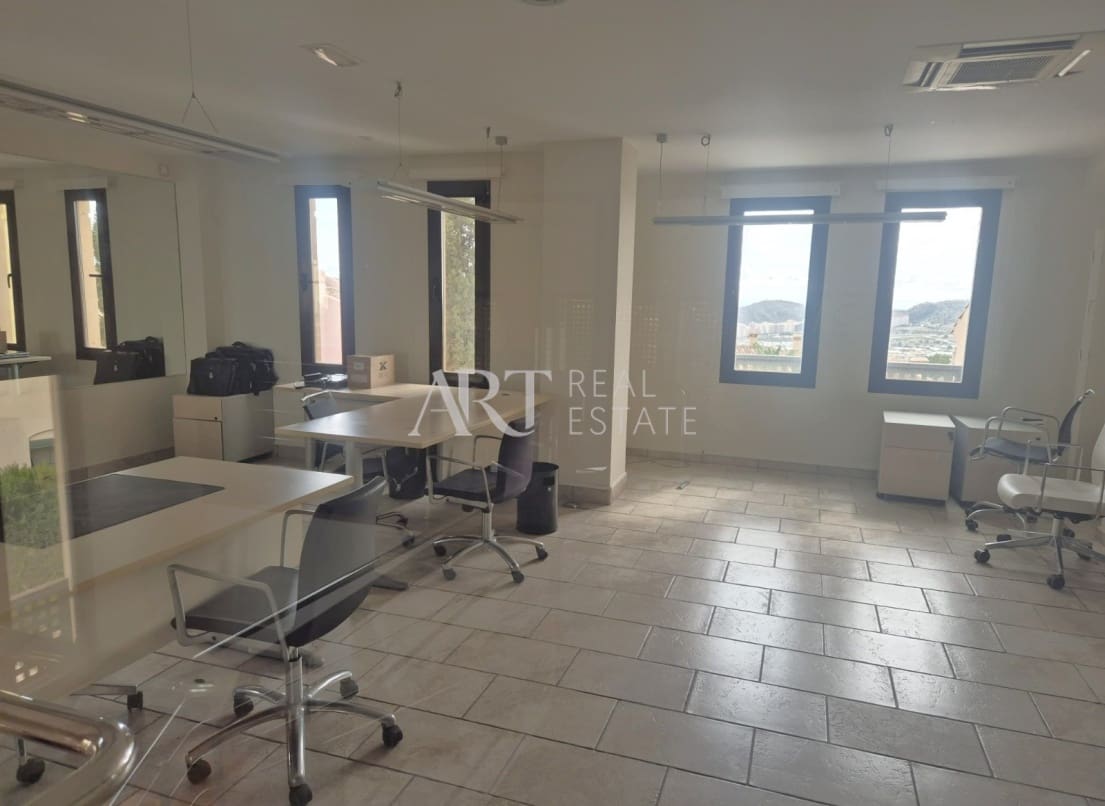 1 bedroom Commercial for sale in Finestrat with pool - € 1,995,000 (Ref: 8861845)