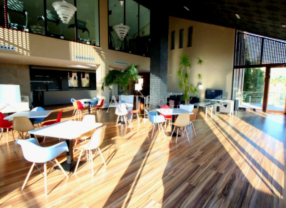 1 bedroom Commercial for sale in Finestrat with pool - € 1,995,000 (Ref: 8861845)