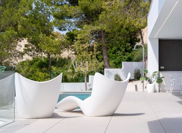 3 slaapkamer Villa te koop in Alhama Springs, Altea met zwembad - € 2.257.500 (Ref: 8872908)