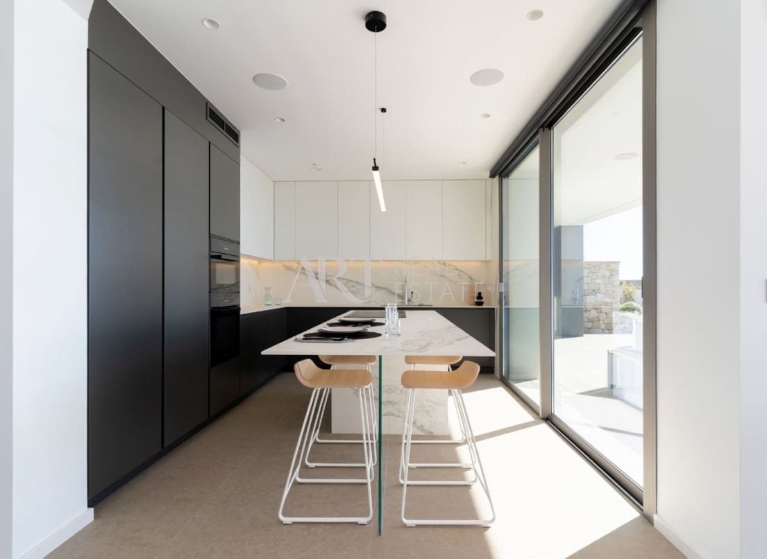 4 bedroom Villa for sale in Cumbre del Sol with pool garage - € 2,950,000 (Ref: 8872910)