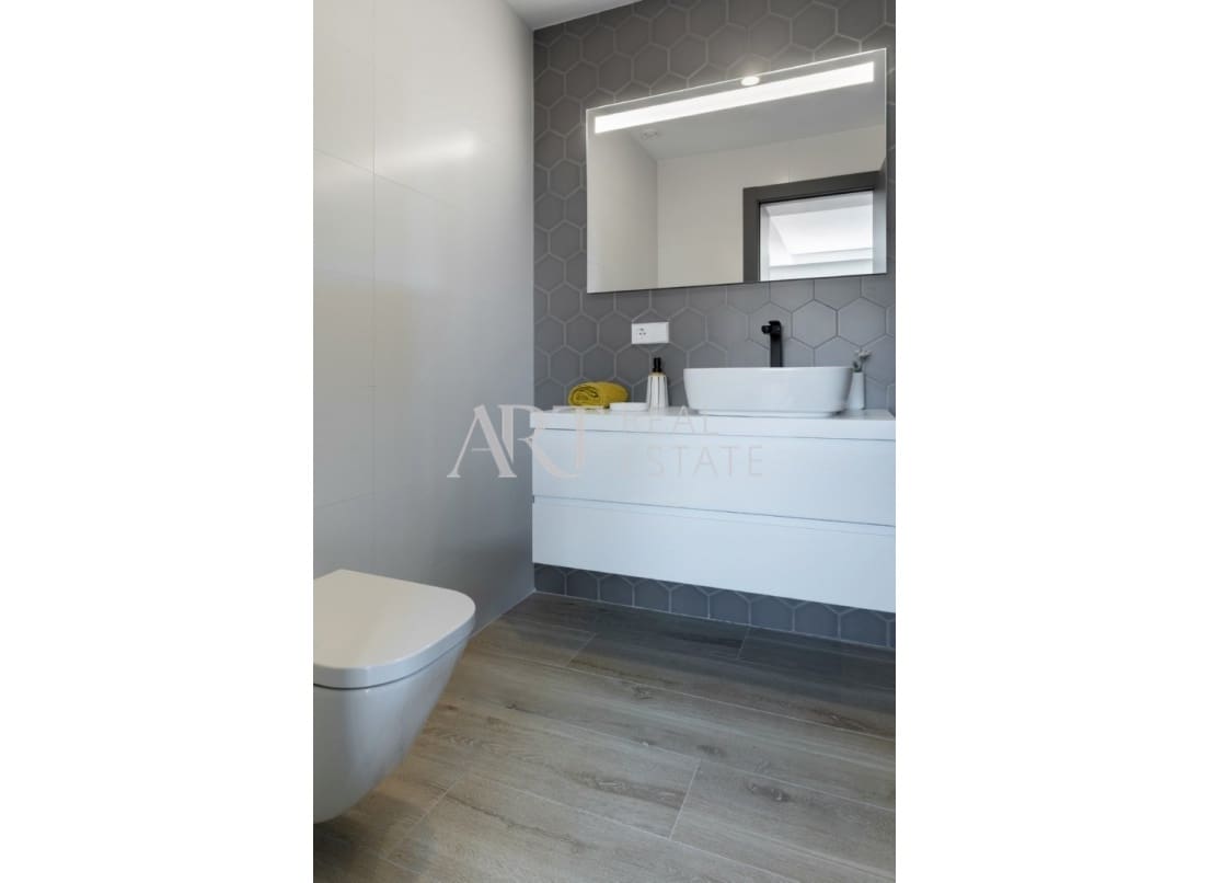 3 Zimmer Villa zu verkaufen in Cumbre del Sol mit Pool Garage - 445.800 € (Ref: 8872917)