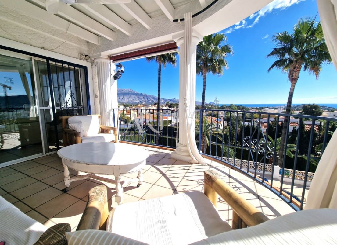 5 chambre Villa/Maison à vendre à La Nucia avec piscine garage - 795 000 € (Ref: 8880448)