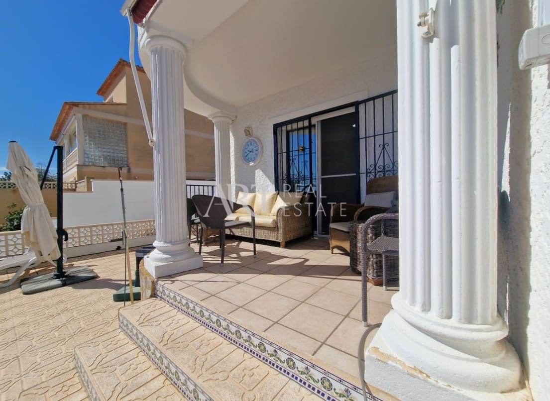 5 chambre Villa/Maison à vendre à La Nucia avec piscine garage - 795 000 € (Ref: 8880448)