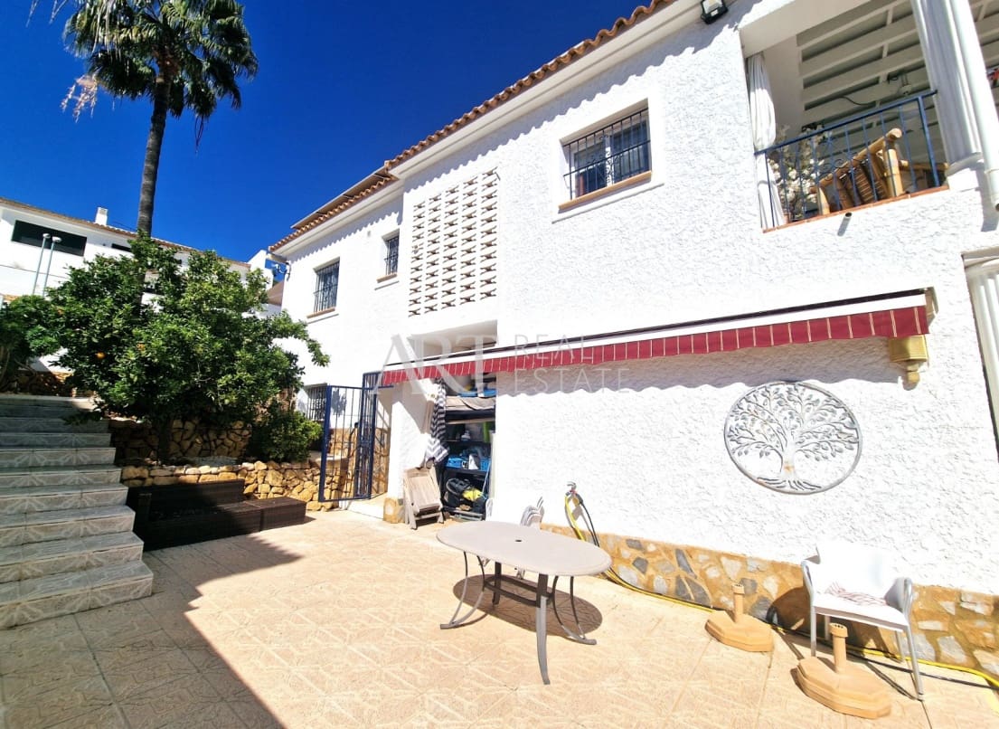 5 chambre Villa/Maison à vendre à La Nucia avec piscine garage - 795 000 € (Ref: 8880448)