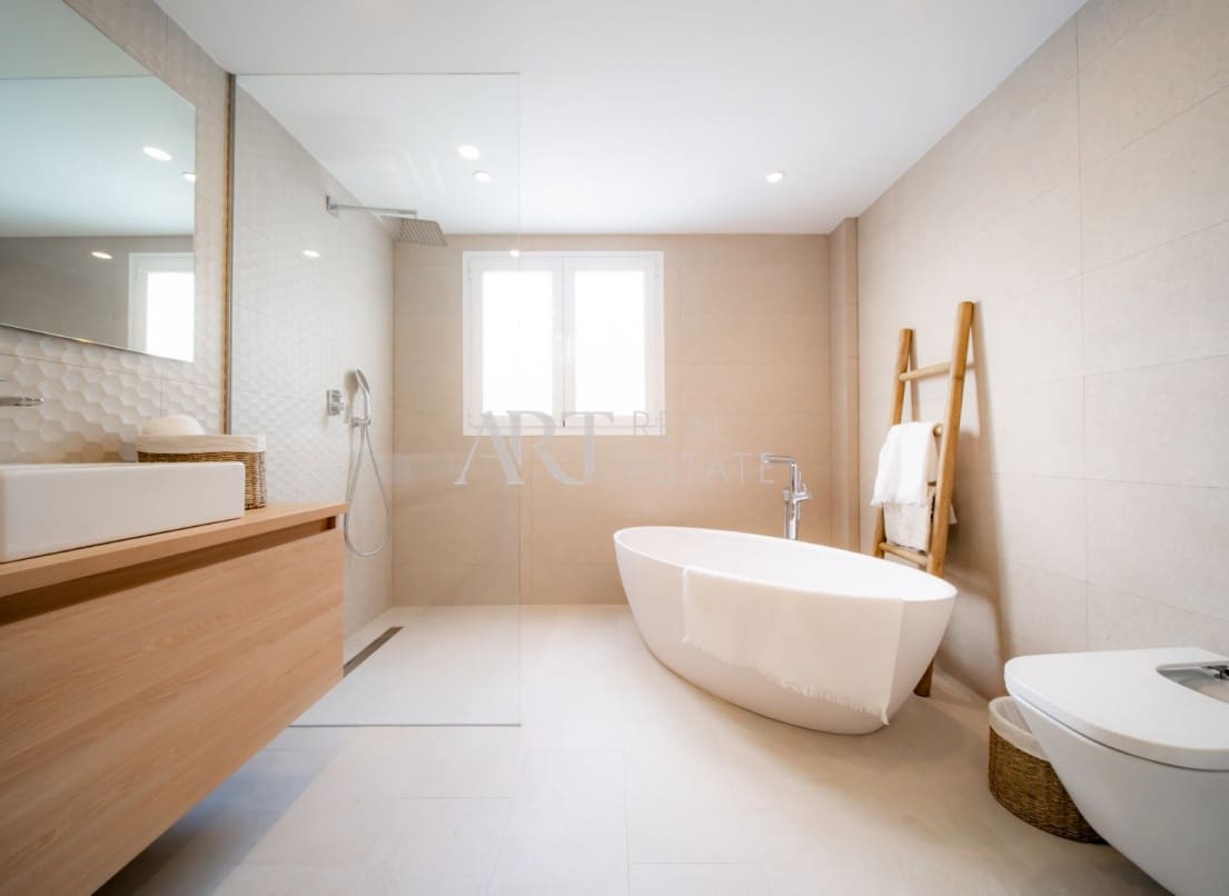 4 chambre Villa/Maison à vendre à Altea avec piscine garage - 1 095 000 € (Ref: 8881051)