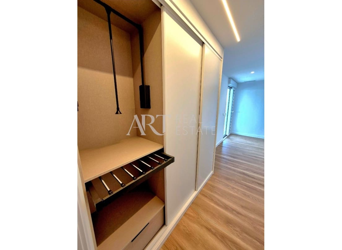 3 soveværelse Lejlighed til salg i Benidorm med swimmingpool - € 915.000 (Ref: 8924571)