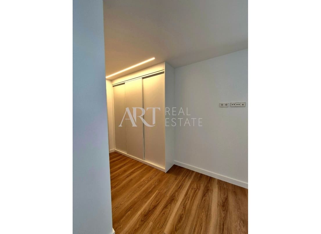 3 soveværelse Lejlighed til salg i Benidorm med swimmingpool - € 915.000 (Ref: 8924571)