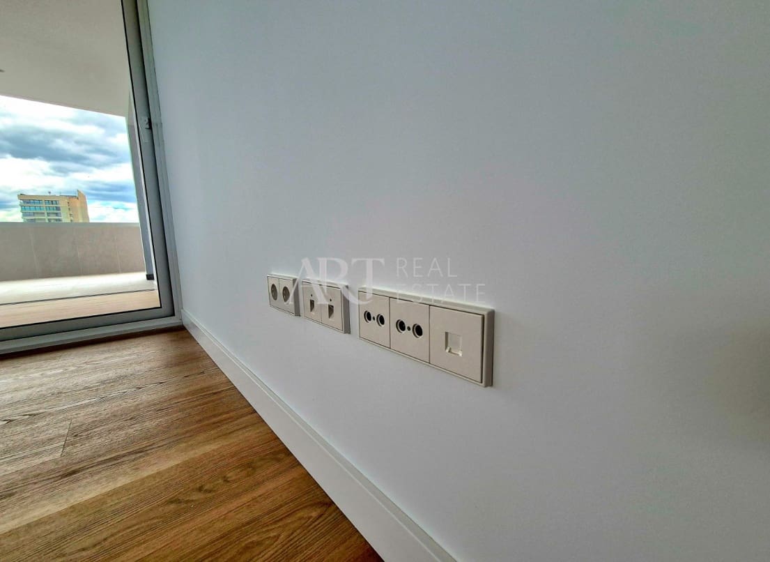 3 soveværelse Lejlighed til salg i Benidorm med swimmingpool - € 915.000 (Ref: 8924571)