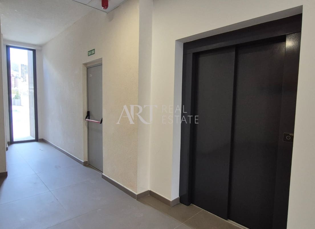 3 soveværelse Lejlighed til salg i Benidorm med swimmingpool - € 915.000 (Ref: 8924571)